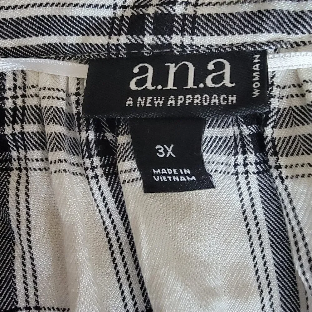 A.N.A. White and Blue Plaid Blouse with Split Neck. Size 3X.